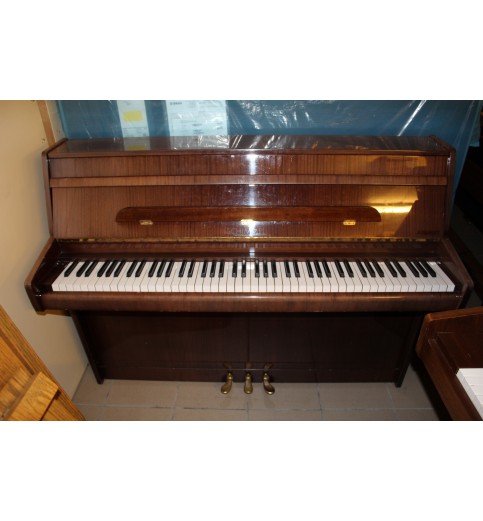 Schimmel 105PW noyer brillant Schimmel 105PW noyer brillant