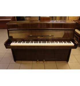 105 noyer foncé brillant 231097 de la marque Petrof