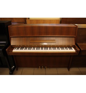 114 noyer satiné 256891 de la marque Petrof