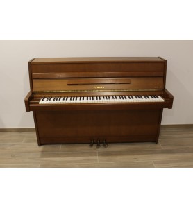 Photo Yamaha 101SW noyer satiné 1350841